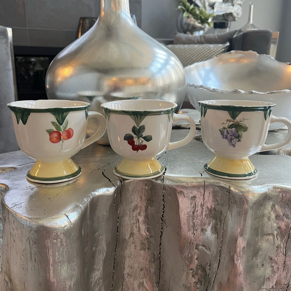 Set of three modern style, Gibson tea, mugs